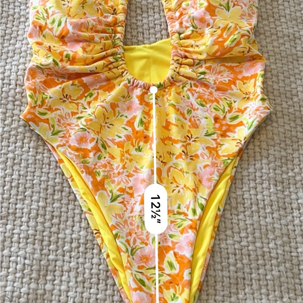Ultra-High Waisted Yellow Floral One-Piece Halter Swimsuit - Picture 4 of 5